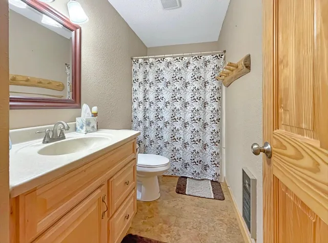 $189,900 | 408 Quadna Mountain Rd Hill, Hill City, MN 55748