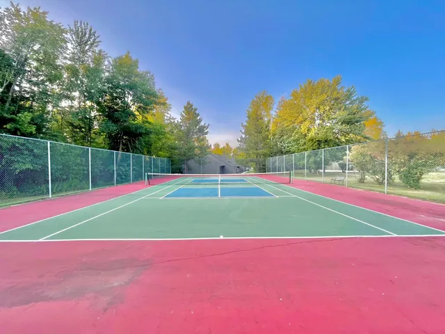 $189,900 | 408 Quadna Mountain Rd Hill, Hill City, MN 55748