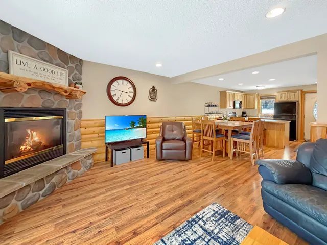 $189,900 | 408 Quadna Mountain Rd Hill, Hill City, MN 55748