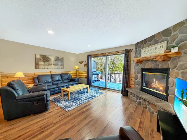 $189,900 | 408 Quadna Mountain Rd Hill, Hill City, MN 55748