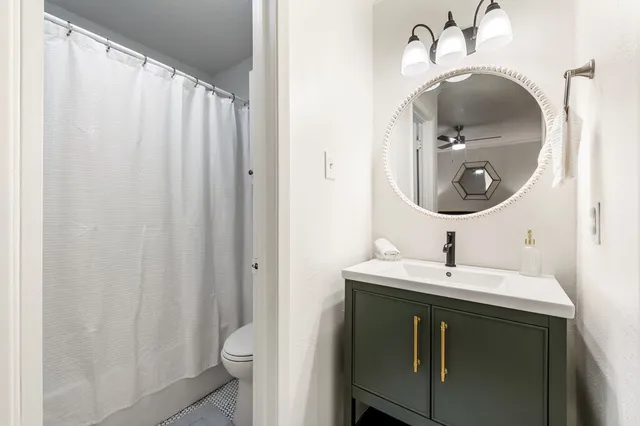 $199,900 | 5608 Cougar Drive, Unit 220, Austin, TX 78745