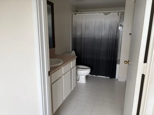 $2,390 | 1000 Scotia Drive, Unit 504, Hypoluxo, FL 33462