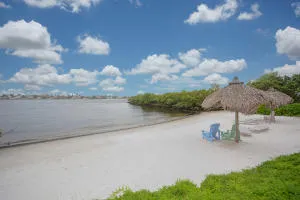 $2,390 | 1000 Scotia Drive, Unit 504, Hypoluxo, FL 33462