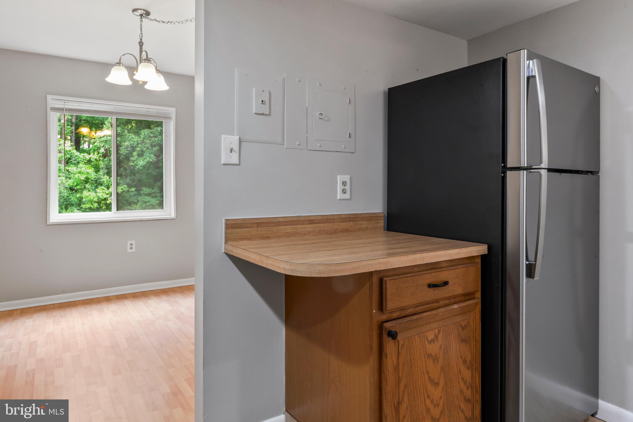 1422 Northgate Square, Unit 12B Reston, VA 20190 - Photo 8 of 36 Kitchen