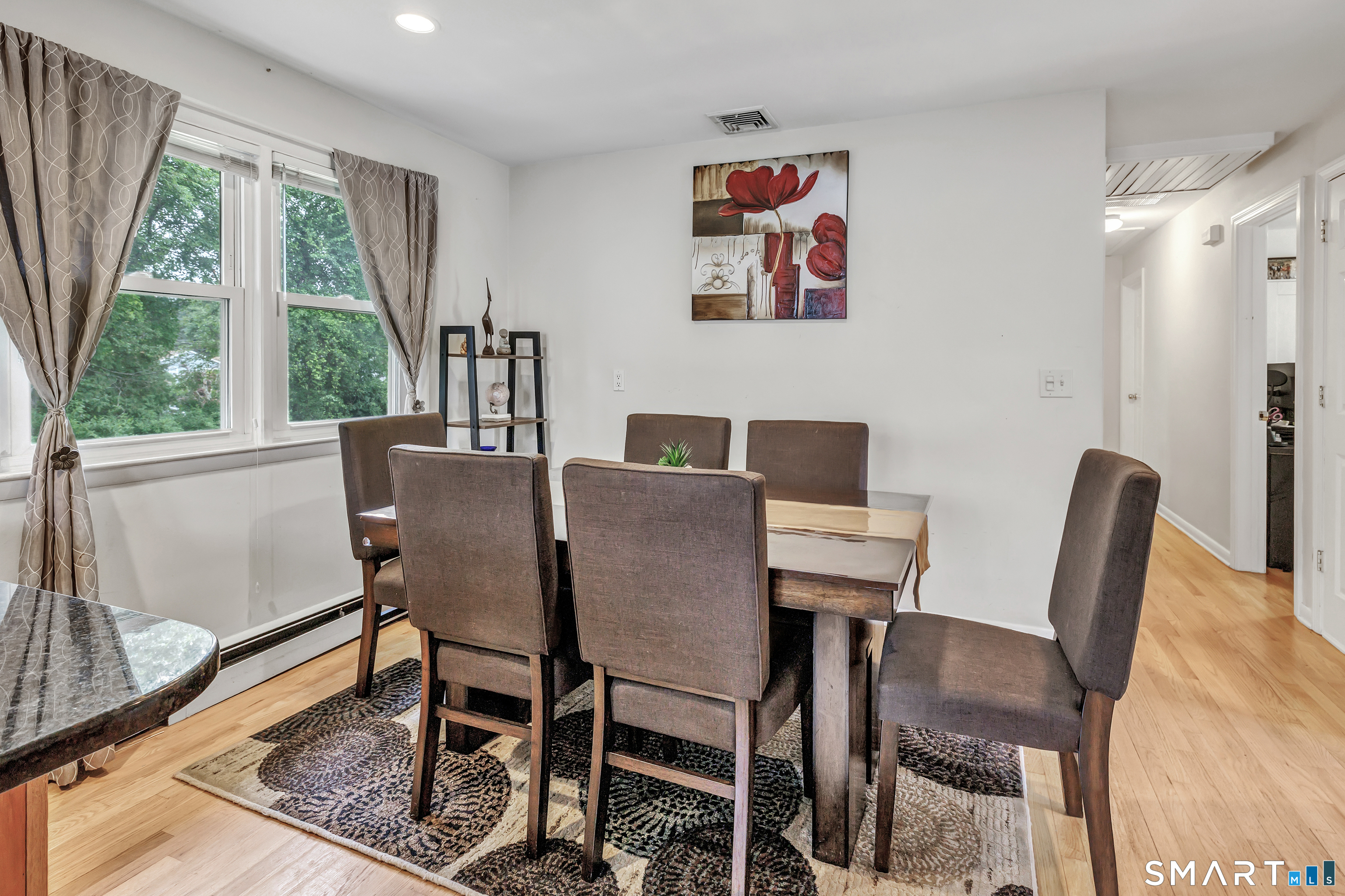 240 Blackhouse Road Trumbull, CT 06611 - Photo 16 of 40