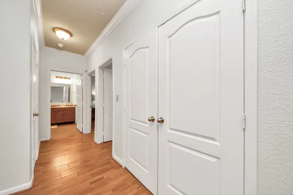 $2,000 | 1711 Old Spanish Trail, Unit 324, Houston, TX 77054