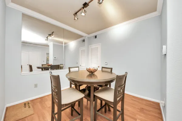 $2,000 | 1711 Old Spanish Trail, Unit 324, Houston, TX 77054