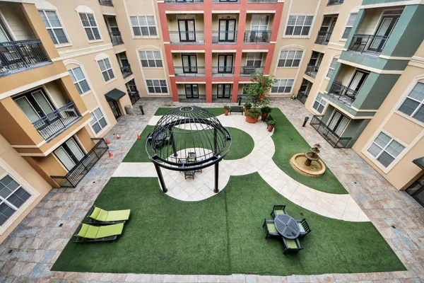 $2,000 | 1711 Old Spanish Trail, Unit 324, Houston, TX 77054