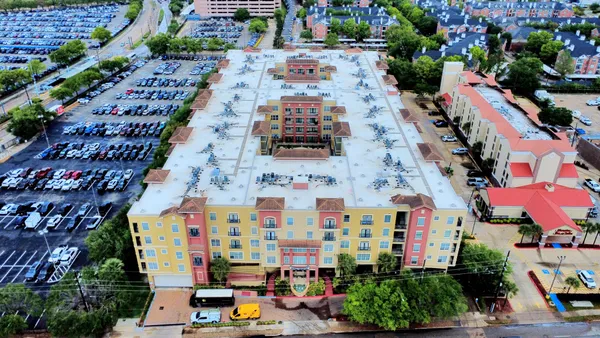 $2,000 | 1711 Old Spanish Trail, Unit 324, Houston, TX 77054