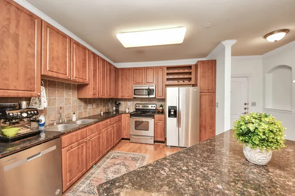 $2,000 | 1711 Old Spanish Trail, Unit 324, Houston, TX 77054