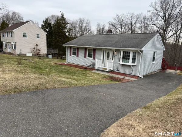 $310,000 | 109 Red Robin Road, Naugatuck, CT 06770