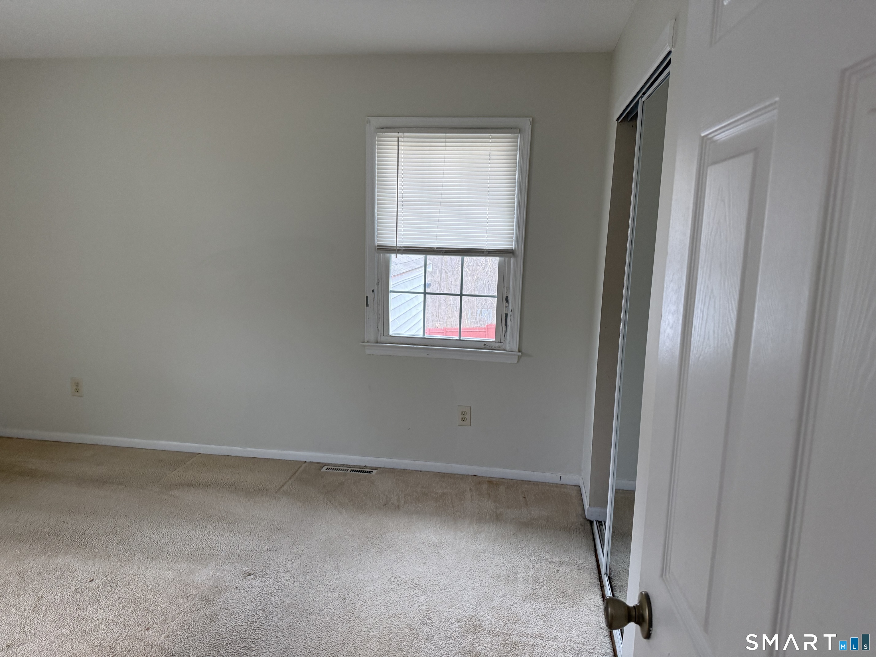 109 Red Robin Road Naugatuck, CT 06770 - Photo 10 of 24