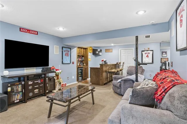 $340,000 | 1941 Northeast Patterson Drive, Lee's Summit, MO 64086