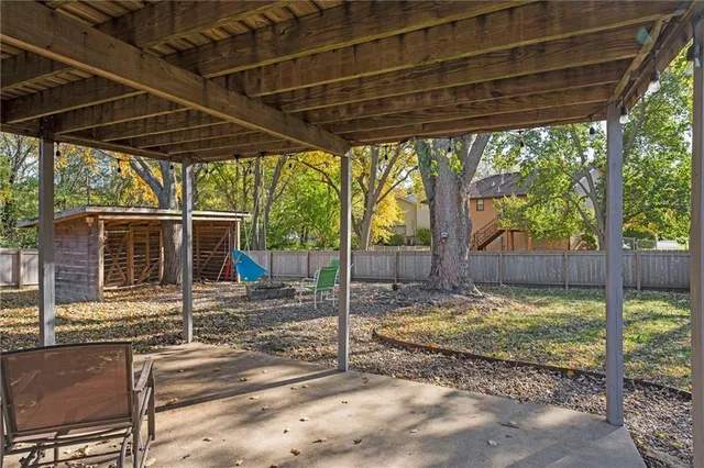 $340,000 | 1941 Northeast Patterson Drive, Lee's Summit, MO 64086