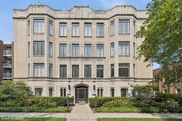 $299,000 | 1316 Maple Avenue, Unit D3, Evanston, IL 60201