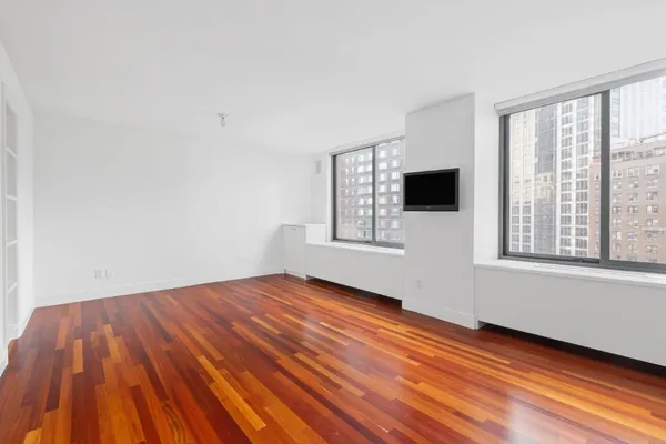 $14,995 | 155 West 70th Street, Unit 11D | Upper West Side