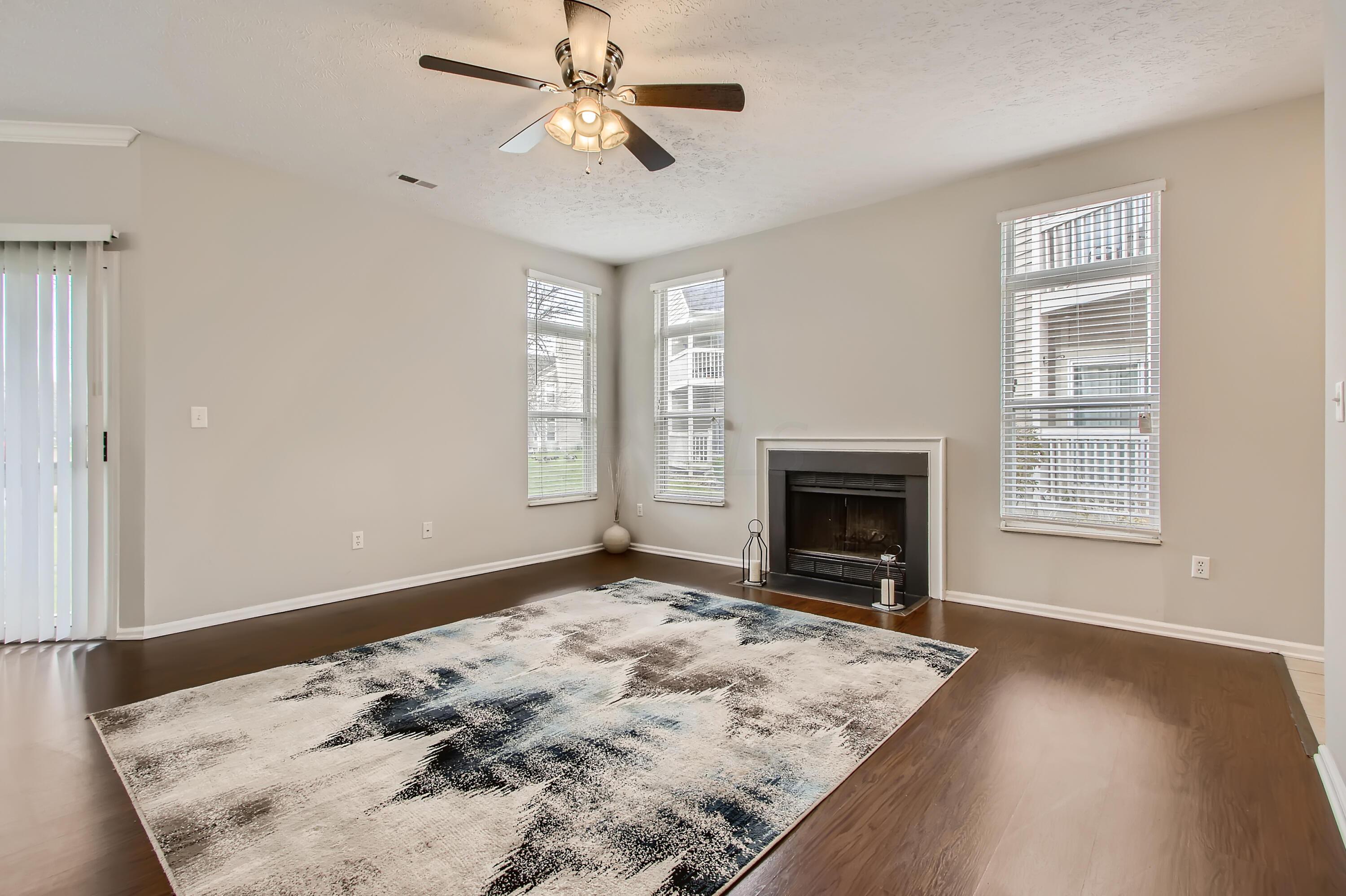 3408 Fishinger Mill Drive Hilliard, OH 43026 - Photo 7 of 30 07 Living Room