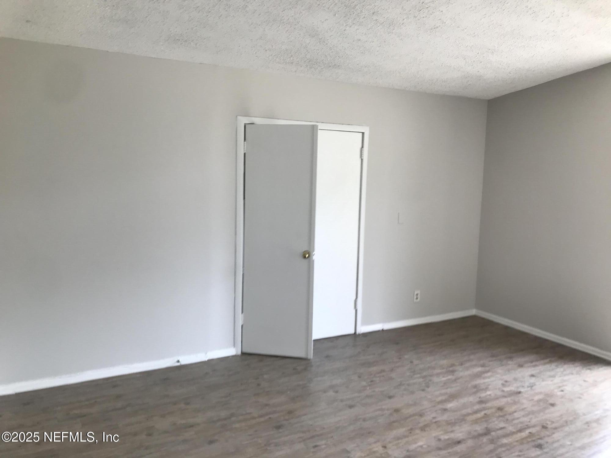 7419 Sandhurst Road South Jacksonville, FL 32277 - Photo 3 of 16 a view of an empty room