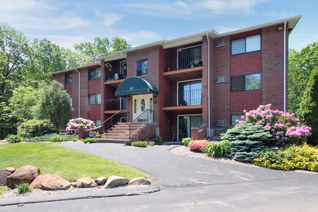 26 Fuller Road, Unit 5 Foxboro, MA 02035 - Photo 1 of 10 Gallery Image 1