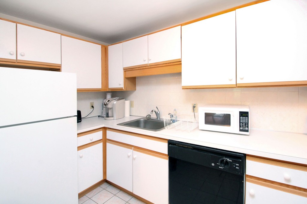 26 Fuller Road, Unit 5 Foxboro, MA 02035 - Photo 6 of 10 Gallery Image 6