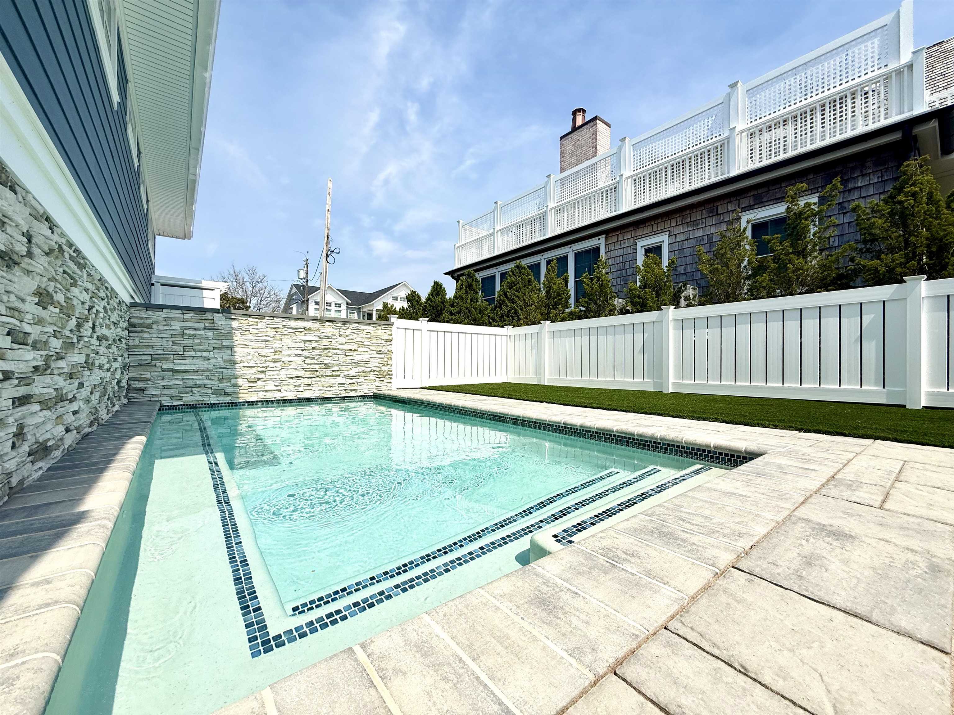 10700 3rd, Unit SOUTH Stone Harbor, NJ 08247 - Photo 25 of 30 a view of a balcony