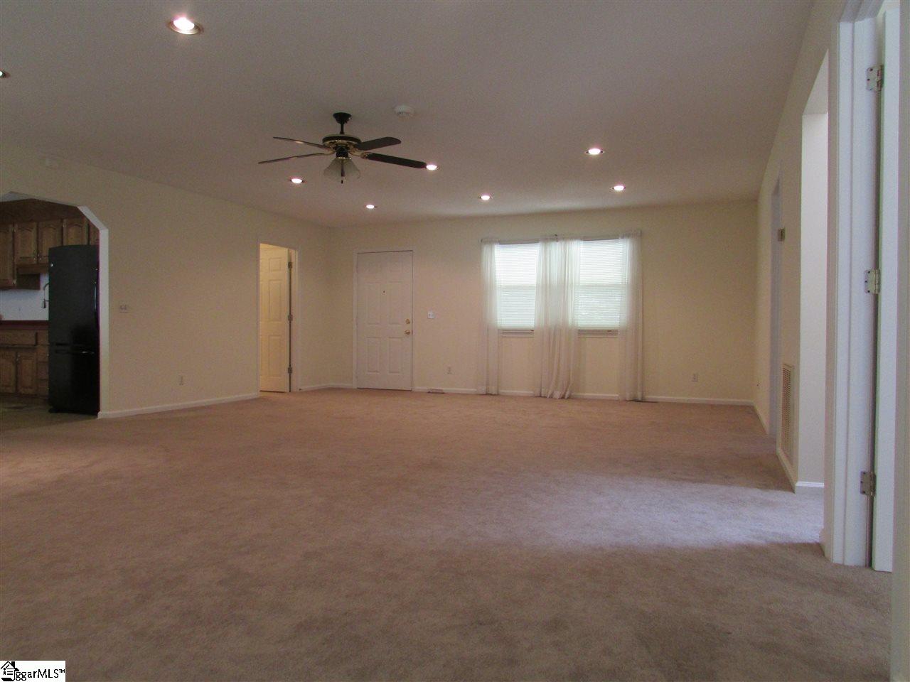 152 Hardwood Road Pelzer, SC 29669 - Photo 4 of 36 Gallery Image 4