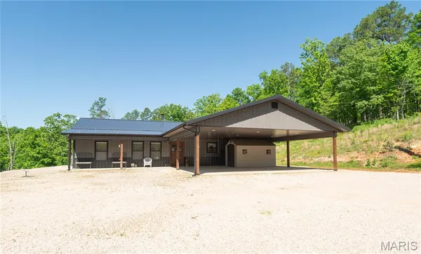 $449,000 | Undisclosed Address, Van Buren, MO 63965