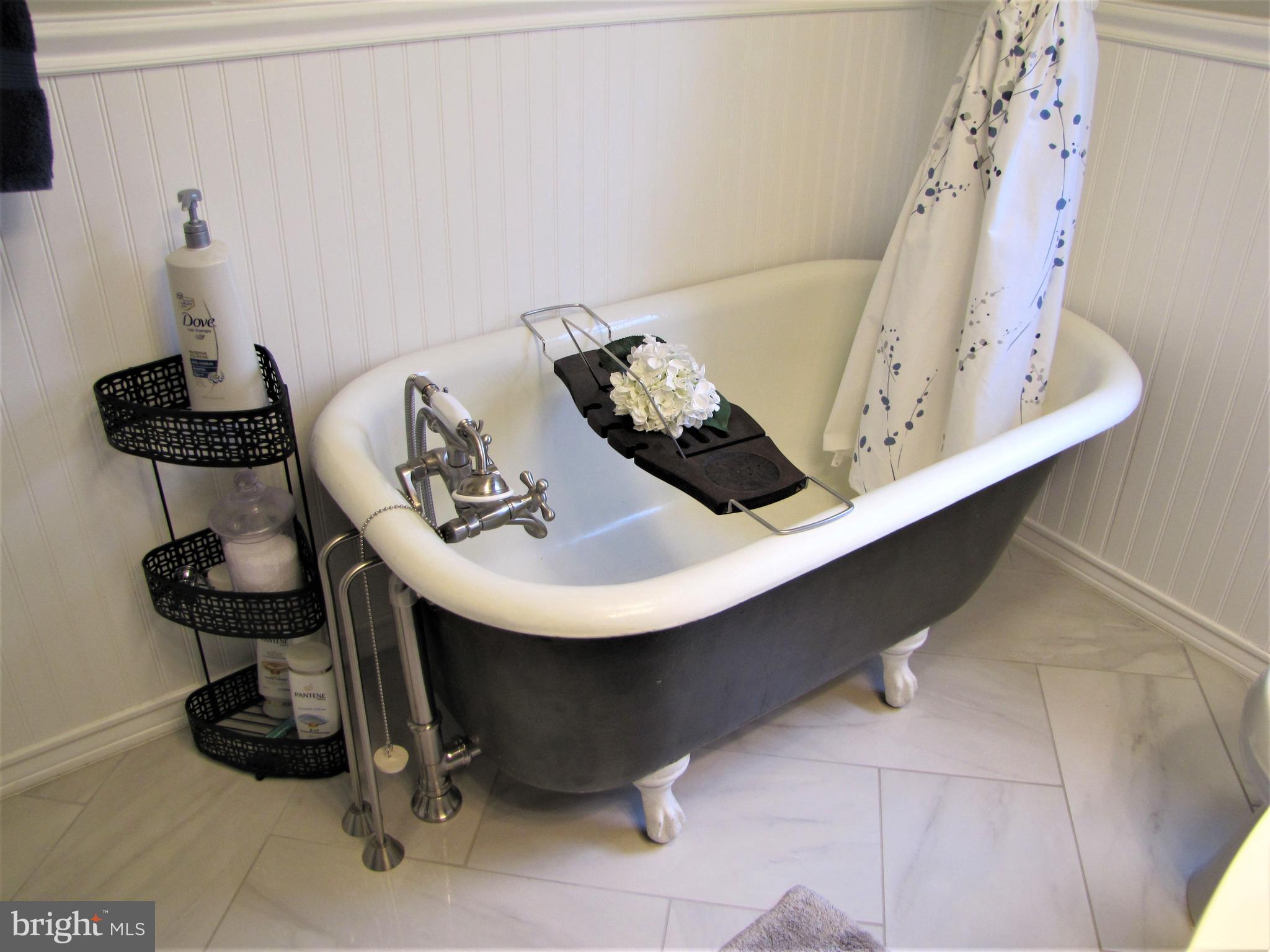 6310 South Orchard Road Linthicum, MD 21090 - Photo 18 of 52 Beautiful soaking clawfoot tub!