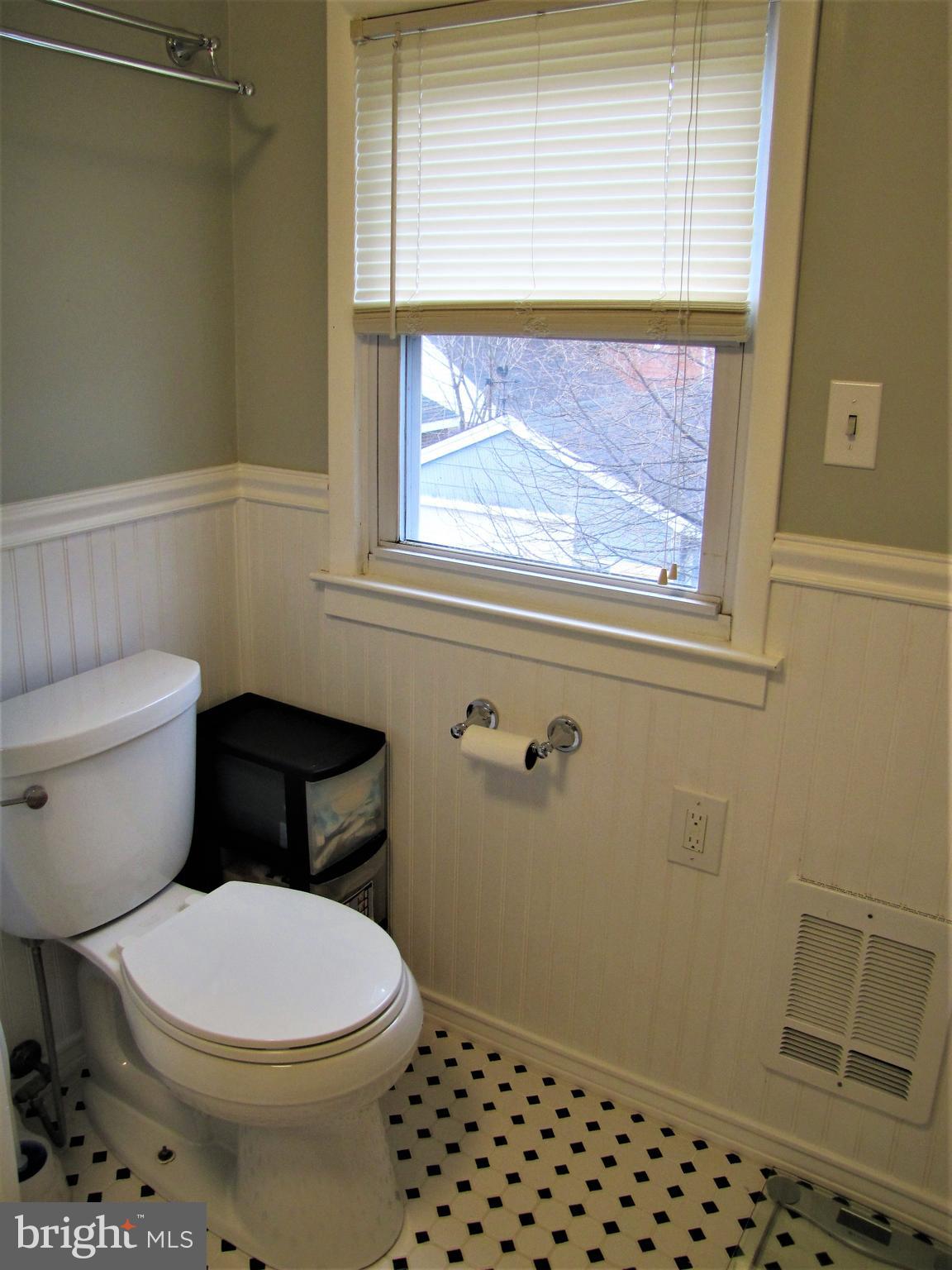 6310 South Orchard Road Linthicum, MD 21090 - Photo 25 of 52 Bathroom
