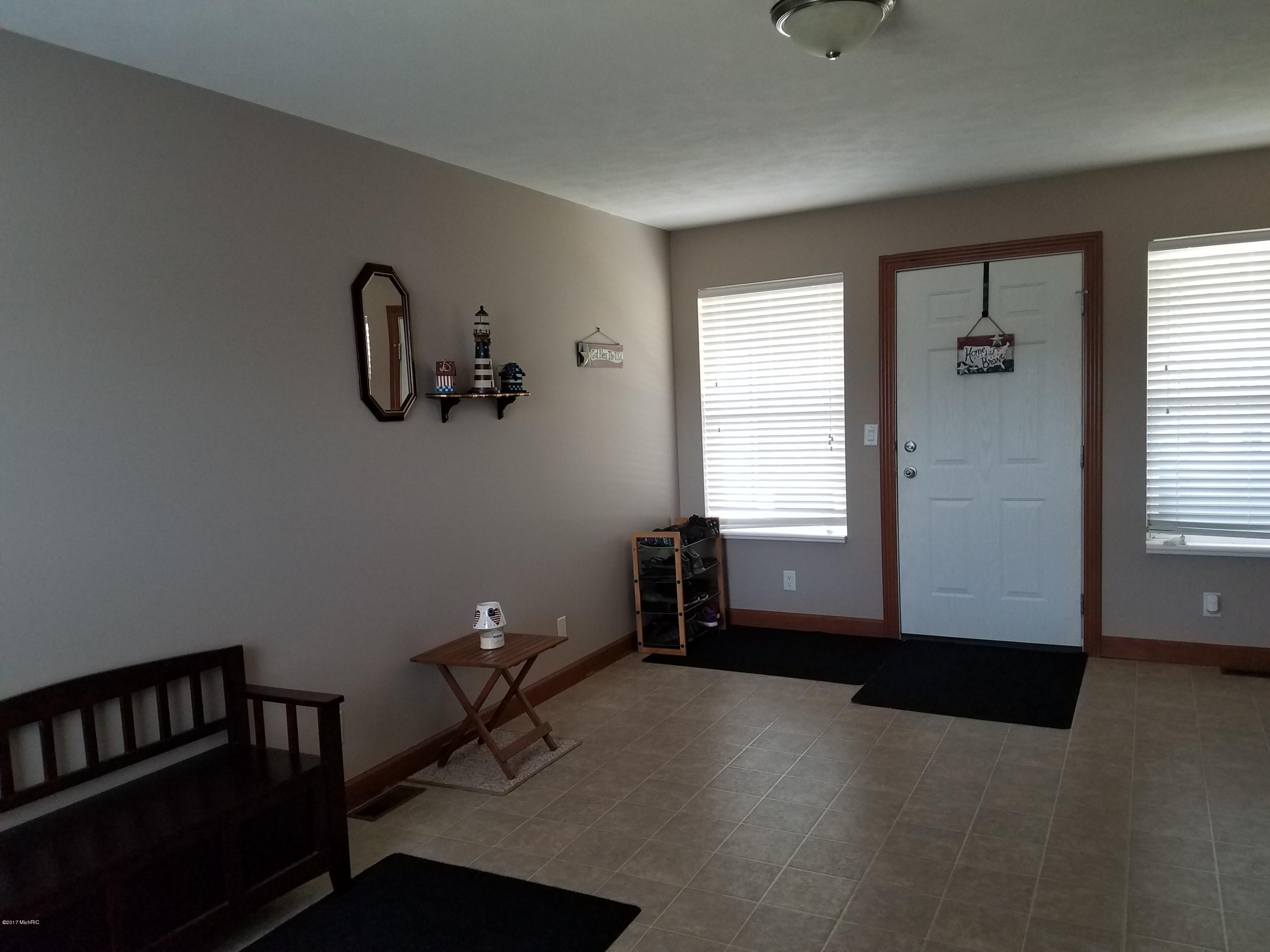 4716 13 Mile Road Remus, MI 49340 - Photo 12 of 29 20170402_140426