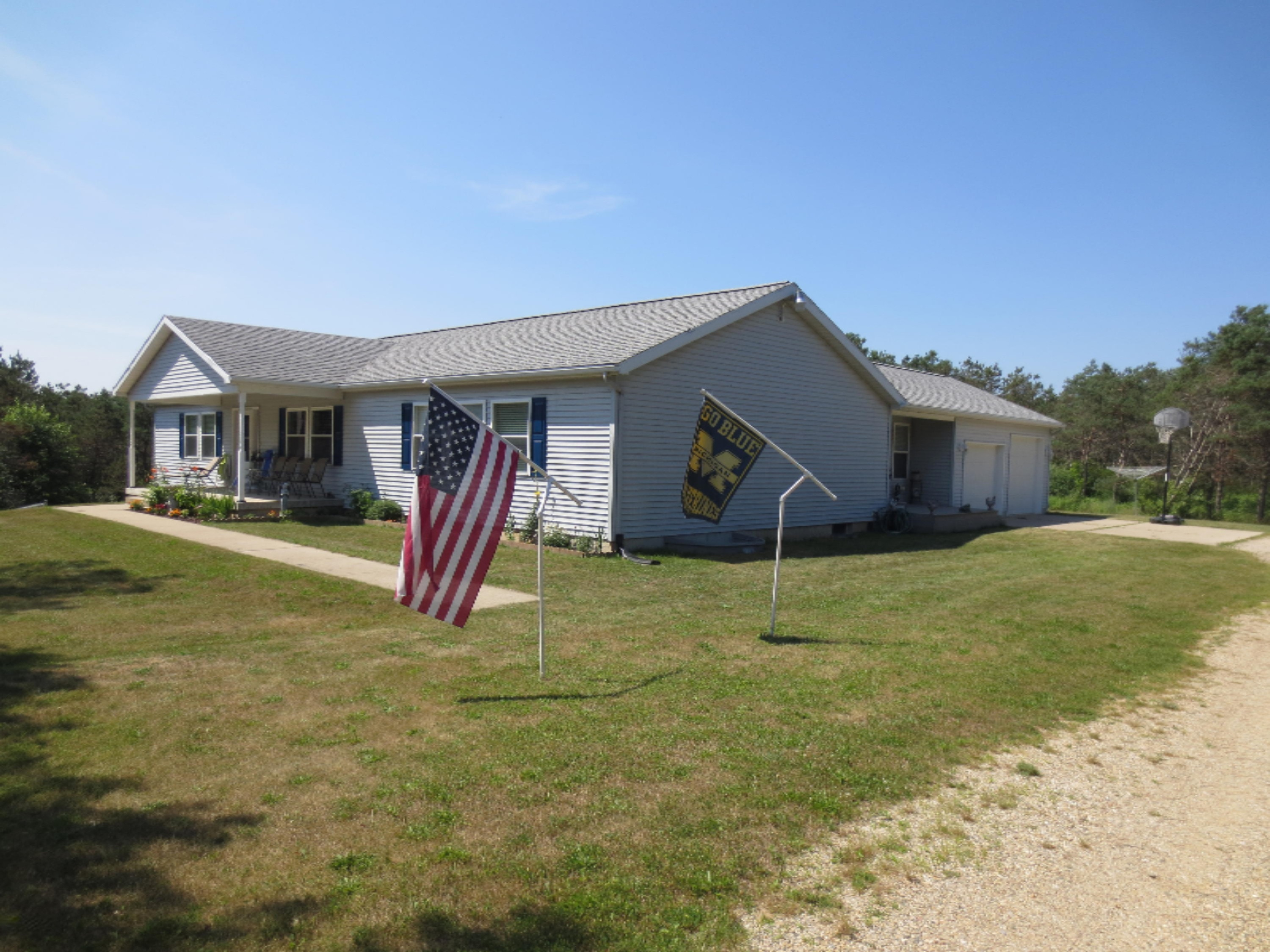 4716 13 Mile Road Remus, MI 49340 - Photo 13 of 29 IMG_3690