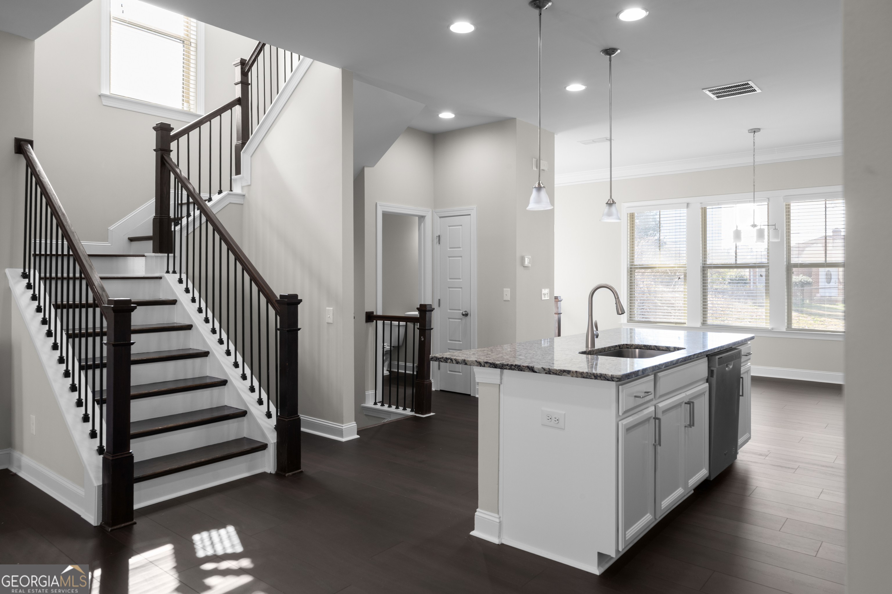 1833 Hislop Lane Atlanta, GA 30345 - Photo 11 of 39