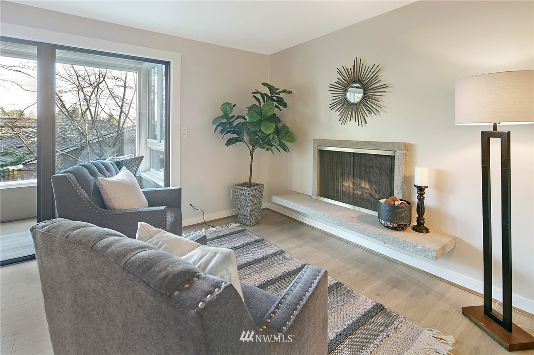 5101 Northeast 55th Street, Unit 103 Seattle, WA 98105 - Photo 4 of 19