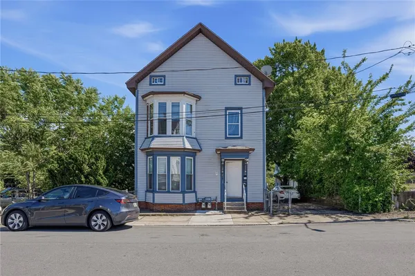 $524,000 | 6 Bloomingdale Avenue, Pawtucket, RI 02860