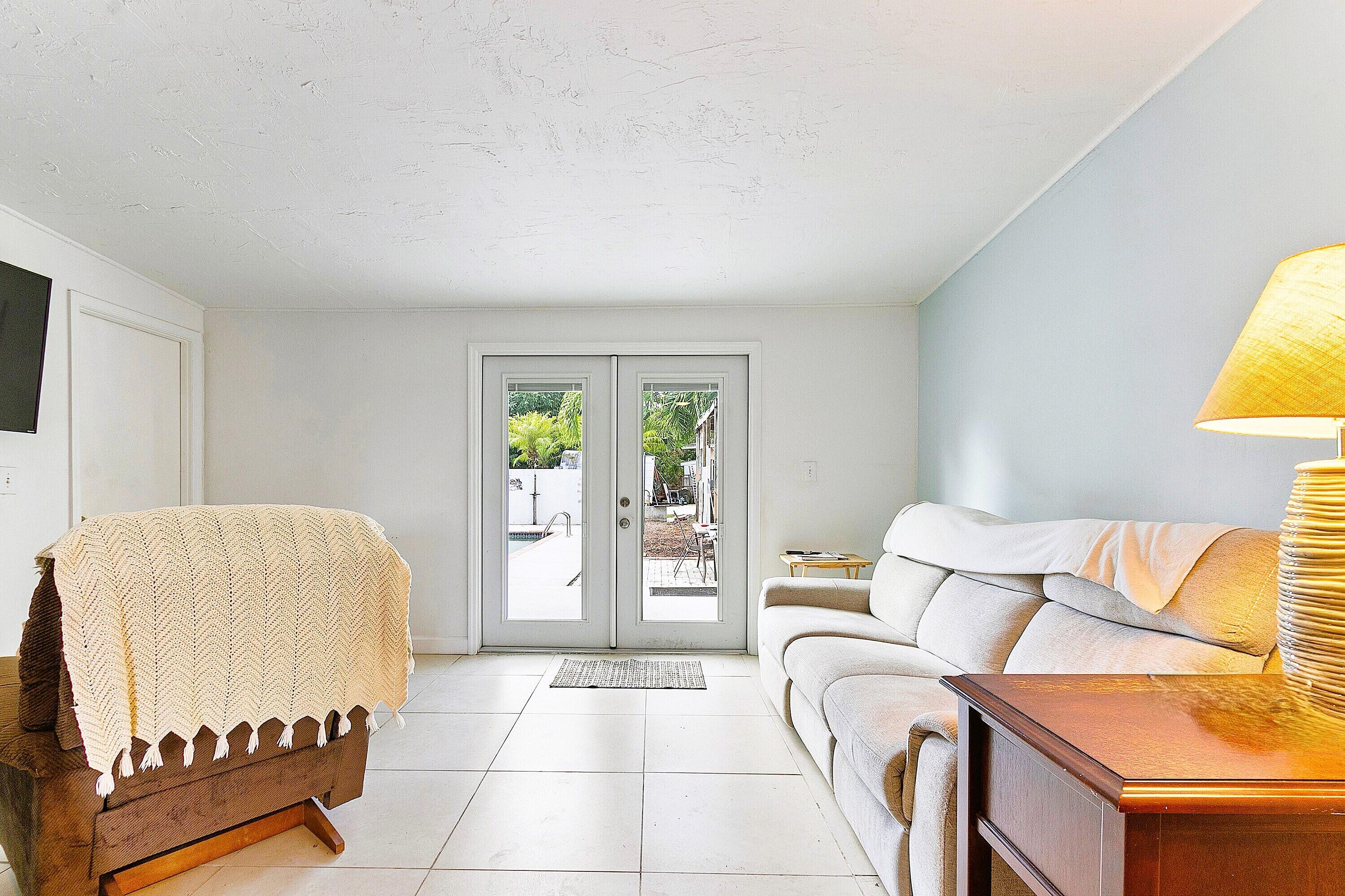 313 Mid Pines Road Palm Springs, FL 33461 - Photo 25 of 43 FAMILY RM
