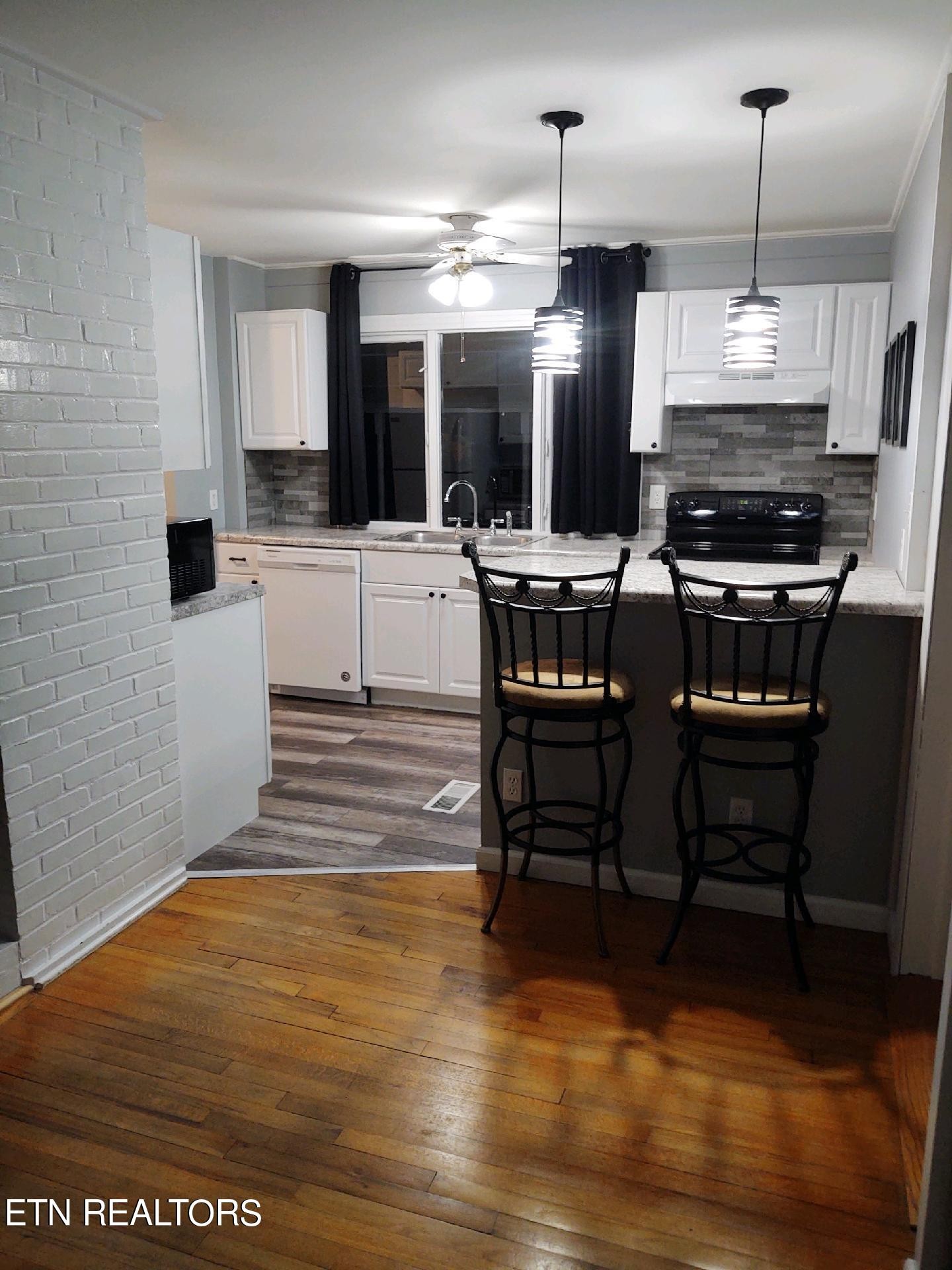 308 Vermont Avenue Oak Ridge, TN 37830 - Photo 8 of 18