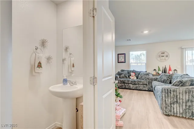 $329,000 | 2570 Petunia Garden Avenue, North Las Vegas, NV 89081