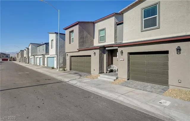 $329,000 | 2570 Petunia Garden Avenue, North Las Vegas, NV 89081