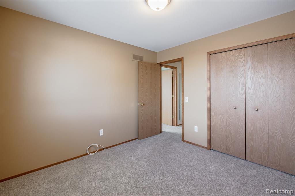 300 Prospect Drive Rochester Hills, MI 48307 - Photo 25 of 33