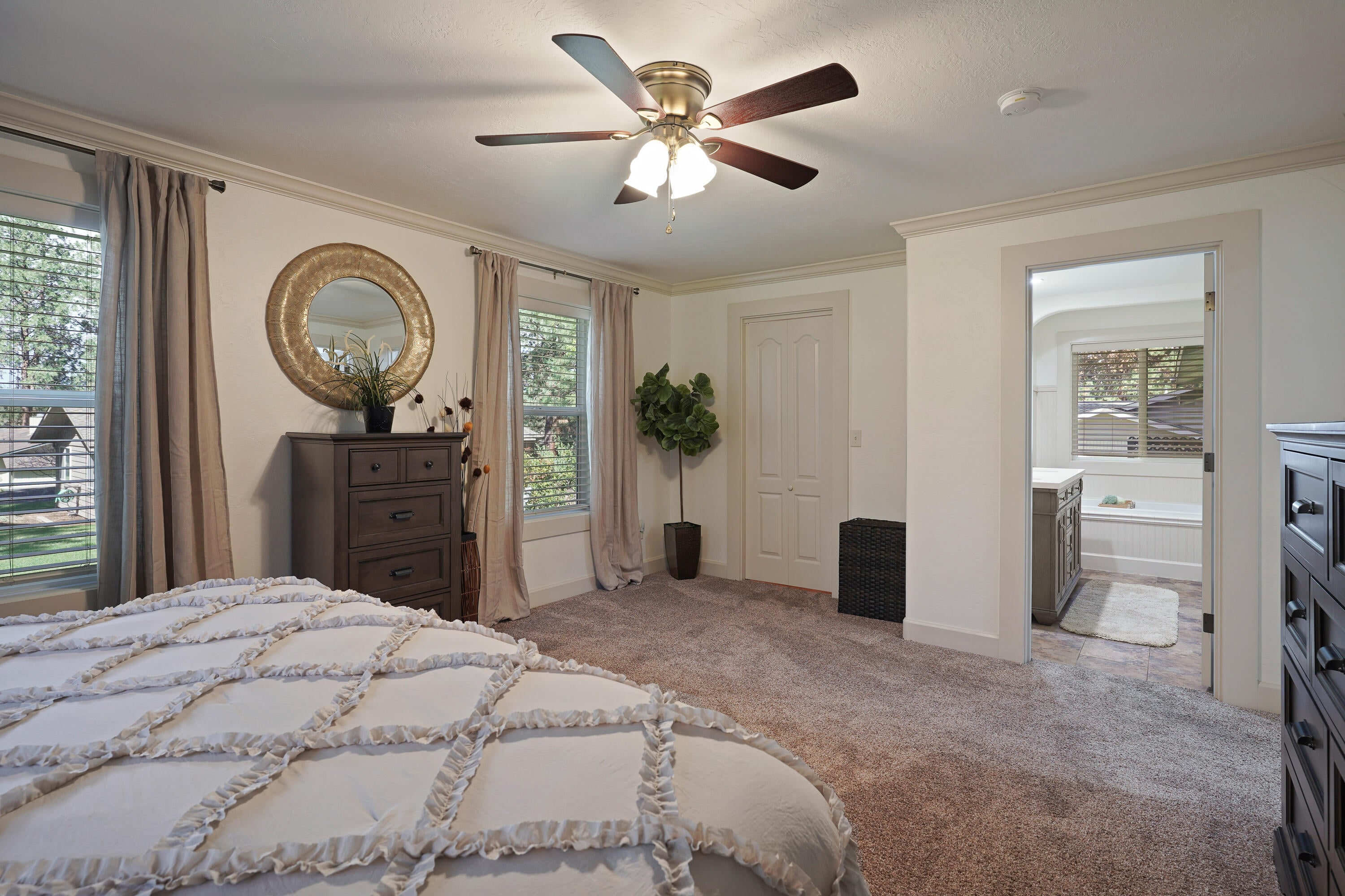 20452 Mainline Road Bend, OR 97702 - Photo 20 of 40 DSC01271