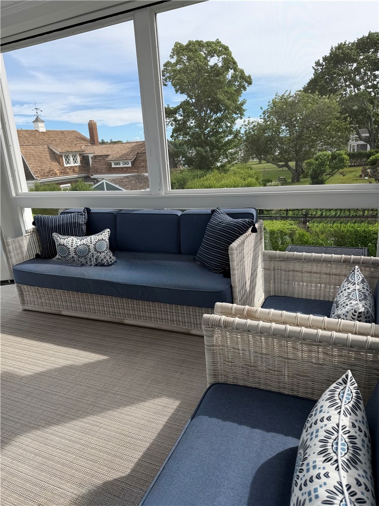 39 Avondale Road Westerly, RI 02891 - Photo 17 of 36