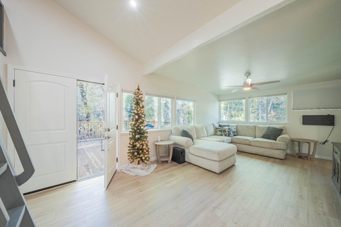 37060 Nason Road Carmel Valley, CA 93924 - Photo 11 of 29