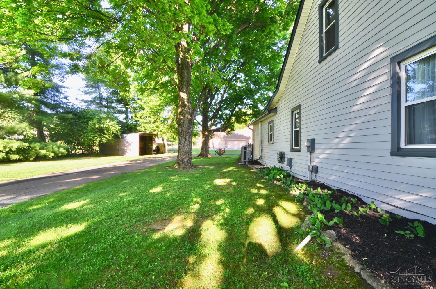 8560 Bunnell Hill Road Springboro, OH 45066 - Photo 11 of 54