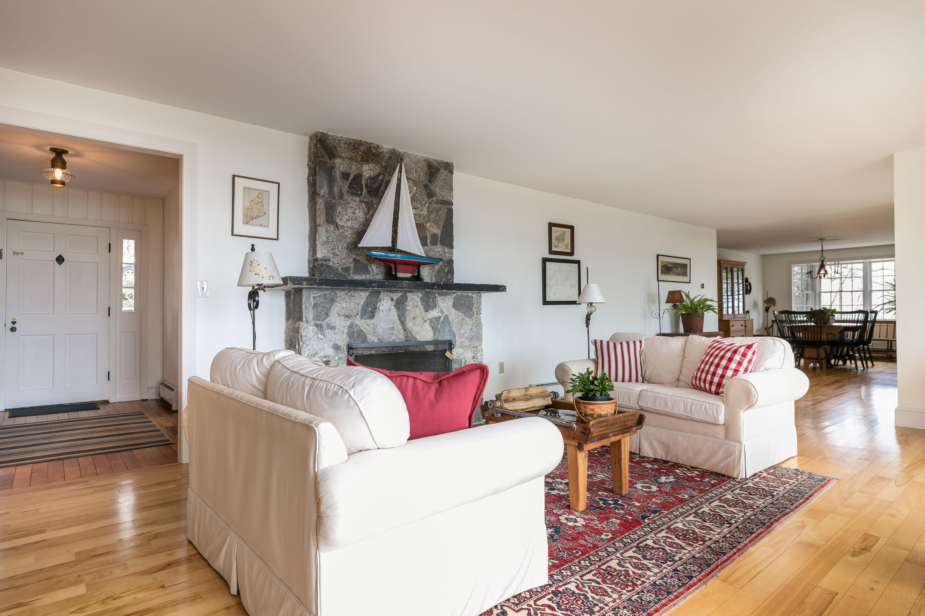 82 Ravine Drive Cumberland Foreside, ME 04110 - Photo 13 of 75 82 Ravine Dr Cumberland-print-014-50-Liv