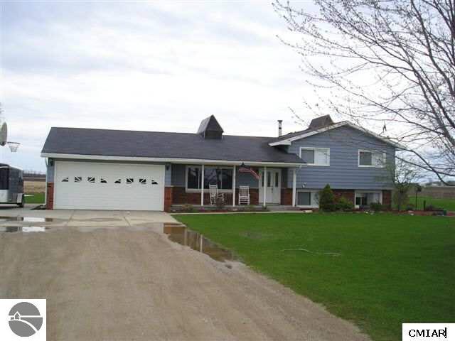 7591 South Chippewa Road Shepherd, MI 48883 - Photo 1 of 9 1771815.JPG