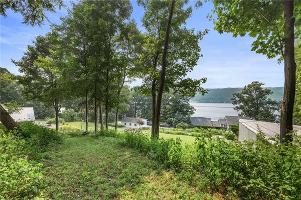 $979,000 | 940 East Lake Road, Barrington, NY 14837