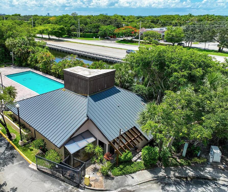 141 Southwest 96th Terrace, Unit 302 Plantation, FL 33324 - Photo 26 of 32 Screen Shot 2024-08-23 at 16.25.28