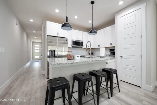 $3,600 | 817 7th Avenue South, Jacksonville Beach, FL 32250