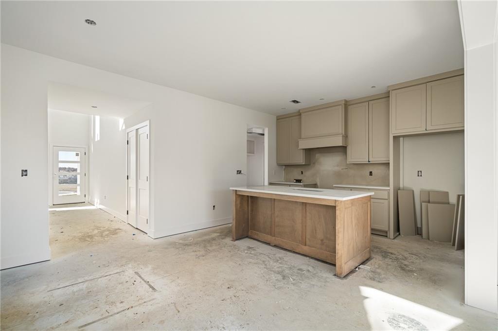 9553 Jupiter Street Lenexa, KS 66219 - Photo 5 of 18