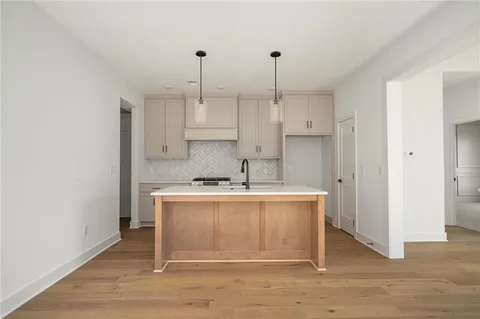 $600,000 | 9553 Jupiter Street, Lenexa, KS 66219